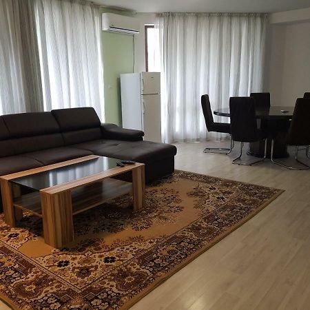 וארנה Bellatrix Apartment מראה חיצוני תמונה